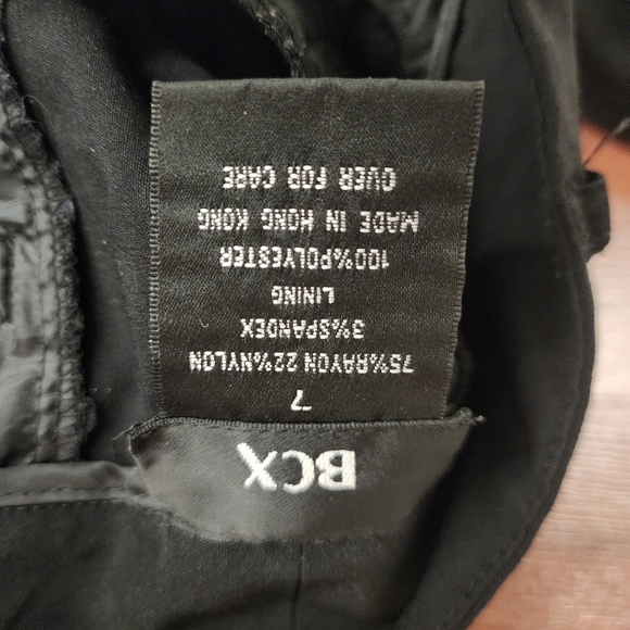 🌼BCX Womens Size 7 Career Cropped Capri Pants Black EUC - Picture 8 of 9